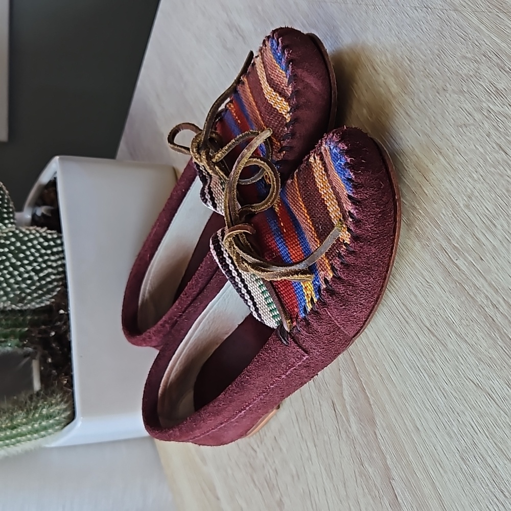 KARIIDA Handcrafted Moccasins